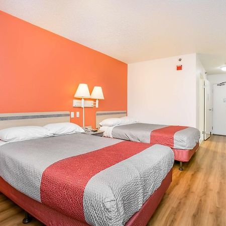 Motel 6 Minneapolis Airport - Mall Of America ภายนอก รูปภาพ