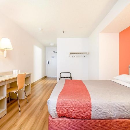 Motel 6 Minneapolis Airport - Mall Of America ภายนอก รูปภาพ