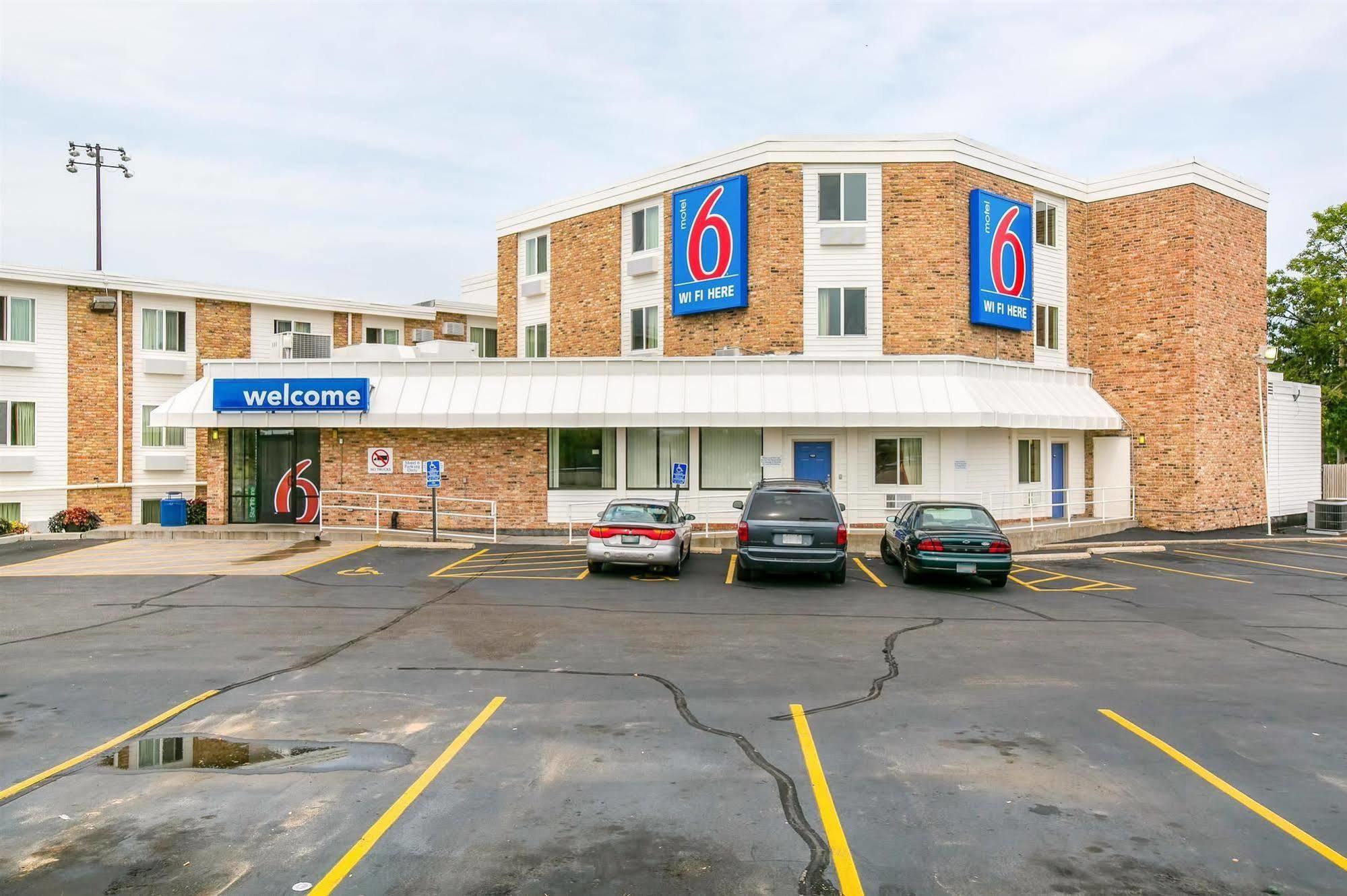 Motel 6 Minneapolis Airport - Mall Of America ภายนอก รูปภาพ