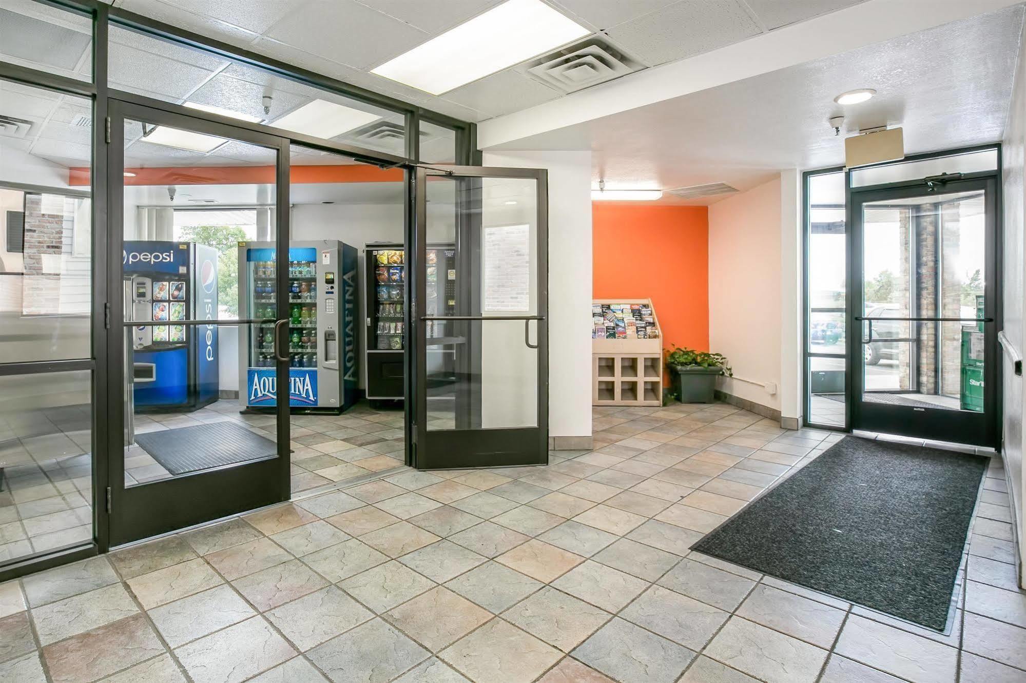 Motel 6 Minneapolis Airport - Mall Of America ภายนอก รูปภาพ