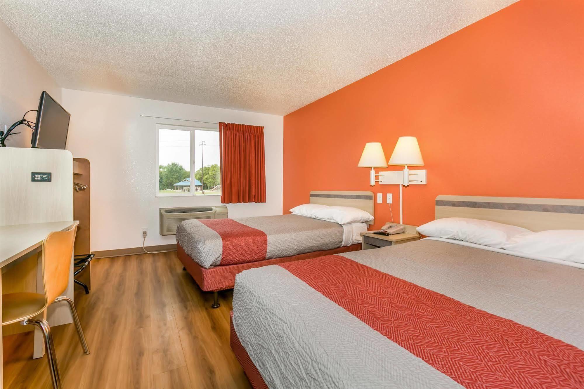 Motel 6 Minneapolis Airport - Mall Of America ภายนอก รูปภาพ
